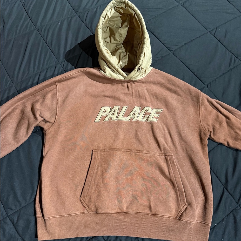 PALACE Men's Tan Hoodie Sweater